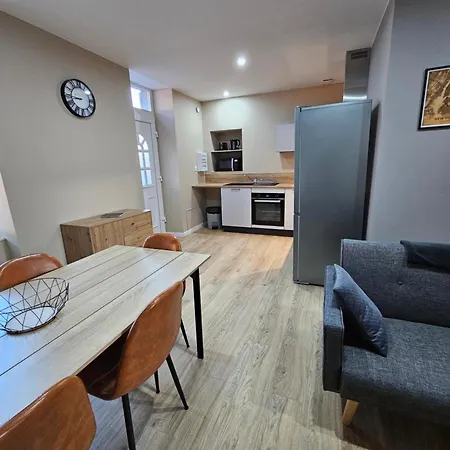 Le 96 Apartment *